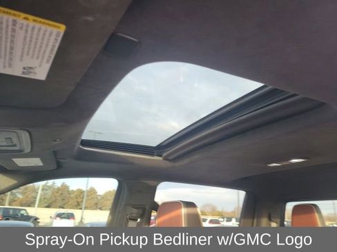 Used 2025 GMC Sierra 2500 Denali Ultimate image 11