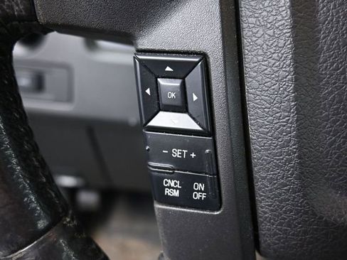 Used 2013 Ford F150 XLT w/ Luxury Equipment Group image 25