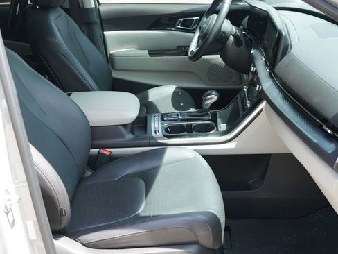 Certified 2022 Kia Carnival SX Prestige FWD image 27