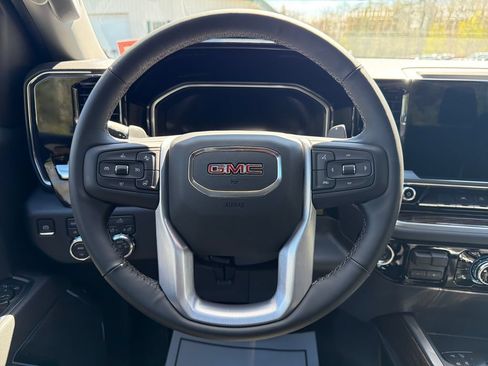 New 2026 GMC Sierra 1500 Elevation w/ X31 Off-Road Package AWD/4WD image 15