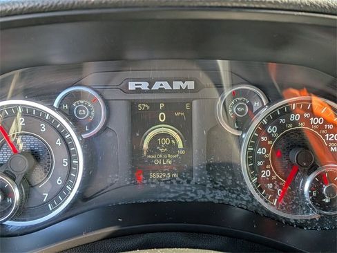 Used 2024 RAM 2500 Tradesman w/ Chrome Appearance Group image 18