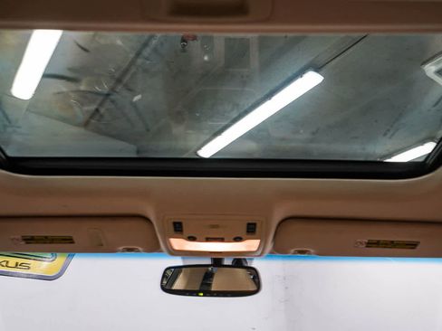 Used 2013 Lexus ES 350 w/ Luxury Pkg FWD image 16