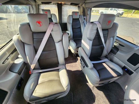 Used 2023 Chevrolet Express 2500 Extended image 48