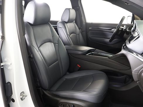 Used 2024 Buick Enclave Premium image 34
