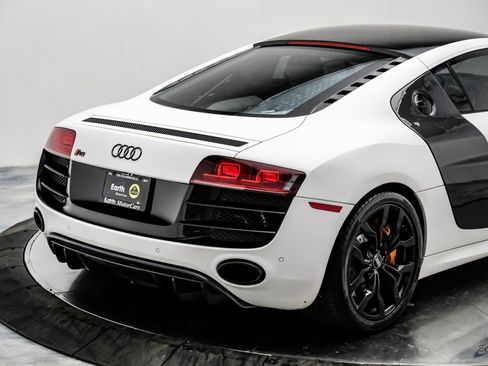 Used 2010 Audi R8 V10 image 23