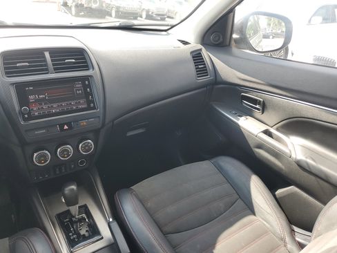 Used 2018 Mitsubishi Outlander Sport SE image 31