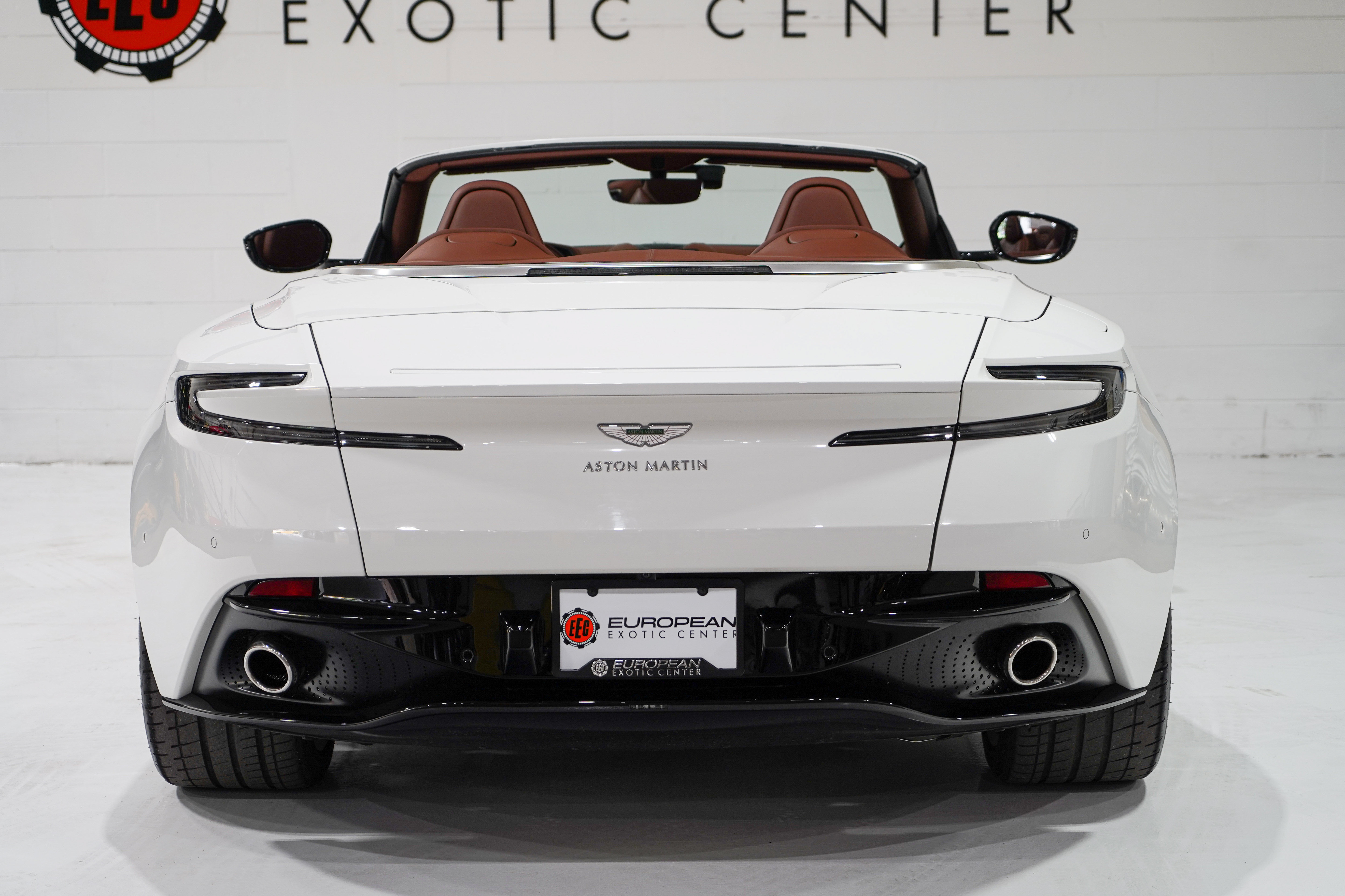 Used 2020 Aston Martin DB11 Volante RWD image 3