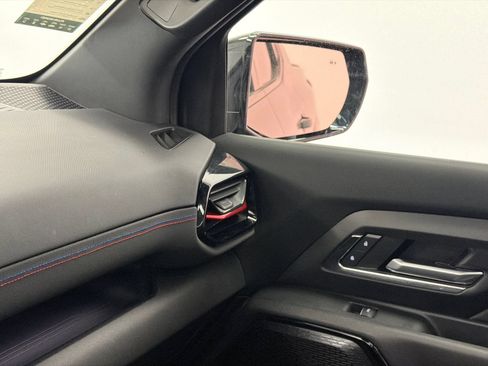 Used 2025 Chevrolet Silverado EV RST AWD/4WD image 33