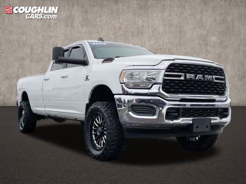 Used 2022 RAM 2500 Big Horn image 1