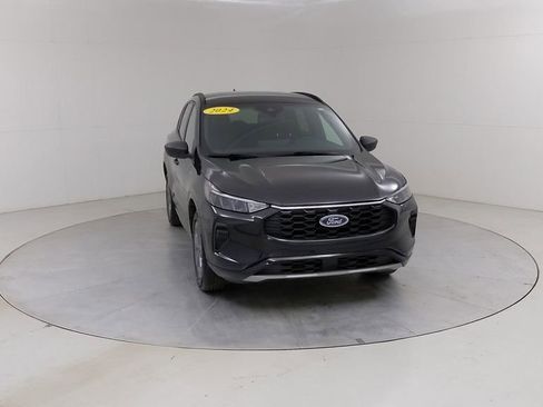 Used 2024 Ford Escape ST-Line w/ Tech Pack #1 image 9