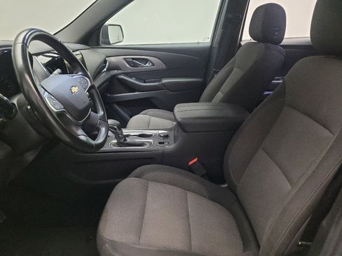 Used 2023 Chevrolet Traverse LT image 17