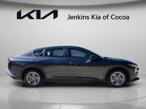 New 2026 Kia K4 FWD image 2