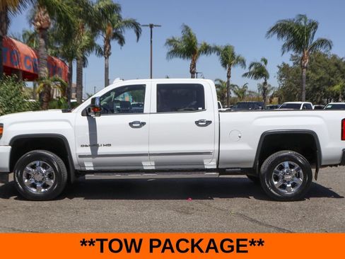 Used 2015 GMC Sierra 2500 Denali w/ Duramax Plus Package AWD/4WD image 5