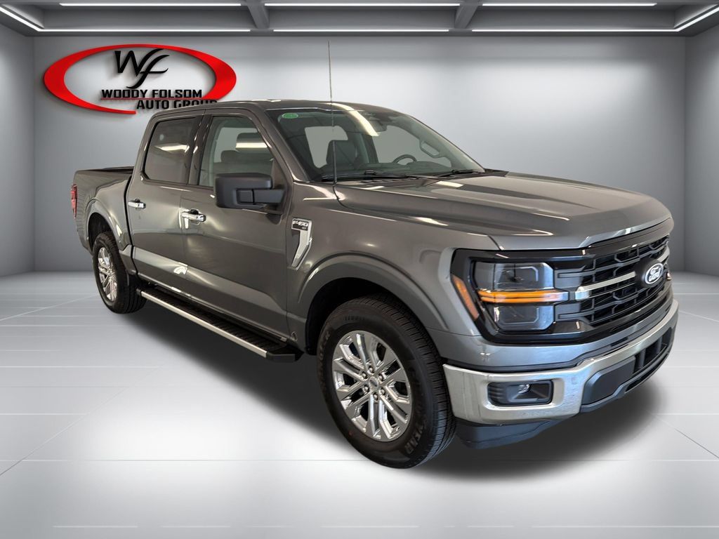 New 2026 Ford F150 XLT w/ XLT Chrome Appearance Package RWD image 3