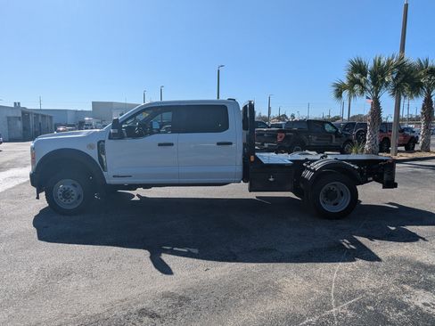 Used 2024 Ford F550 4x4 Crew Cab Super Duty image 7