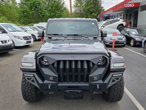 Used 2021 Jeep Gladiator High Altitude AWD/4WD image 2