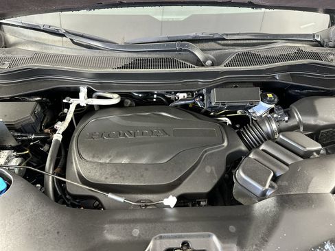 Used 2025 Honda Ridgeline Sport image 28