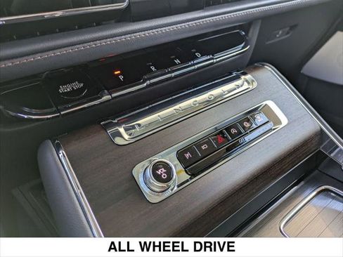 Used 2025 Lincoln Aviator Reserve w/ Luxury Package image 20