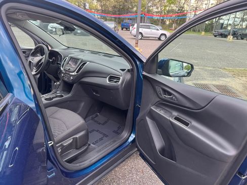 Used 2020 Chevrolet Equinox LT AWD/4WD image 18