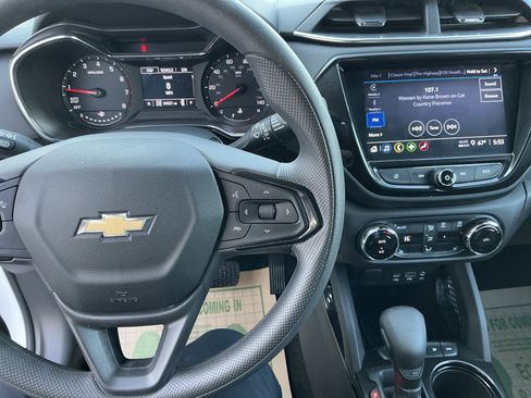 Used 2023 Chevrolet TrailBlazer LT w/ Convenience Package image 20