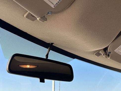 Used 2020 Chevrolet Express 2500 image 21