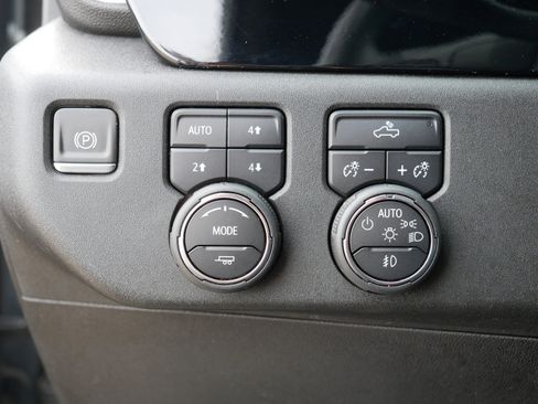 Used 2024 Chevrolet Silverado 1500 RST image 26