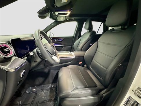 Certified 2025 Mercedes-Benz GLC 300 GLC 300 image 22