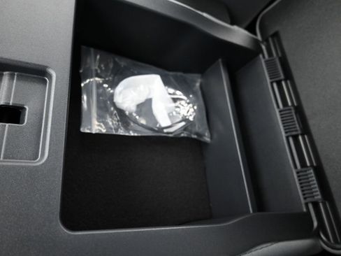 New 2026 Ford F250 XL w/ XL Chrome Package image 20