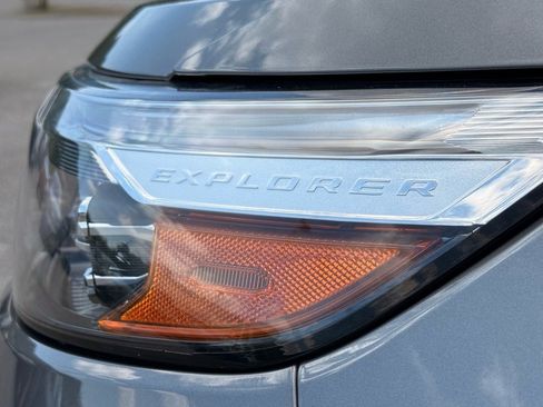 Used 2022 Ford Explorer Timberline image 3