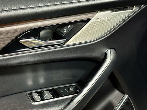 Used 2023 Jaguar F-PACE S image 20