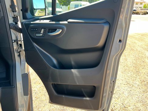New 2026 Mercedes-Benz Sprinter 2500 image 21