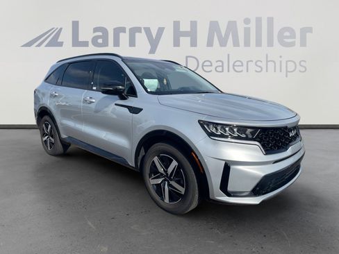Used 2022 Kia Sorento S w/ Panoramic Sunroof Package image 7