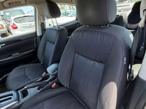 Used 2019 Nissan Sentra SV FWD image 7