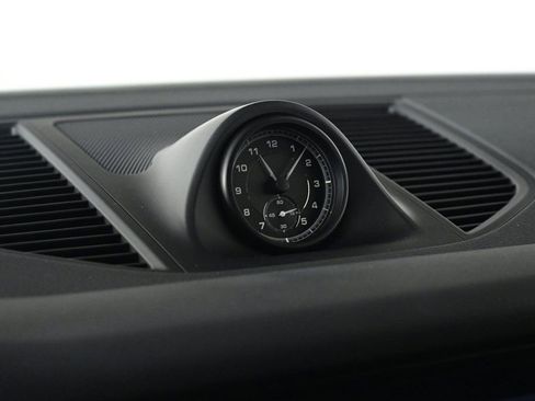 Certified 2023 Porsche Macan S image 21