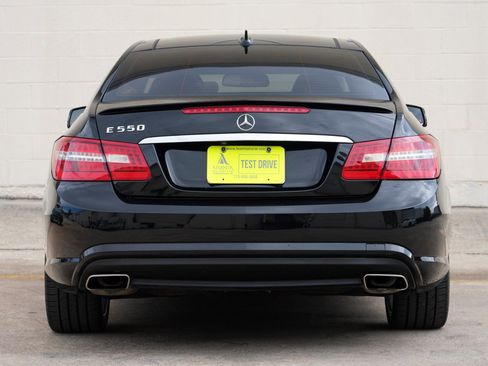 Used 2012 Mercedes-Benz E 550 Coupe image 10