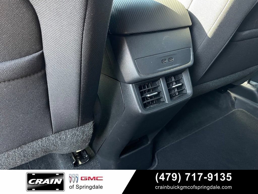 Used 2026 Chevrolet Equinox LT FWD image 26