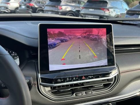 Used 2024 Jeep Compass Trailhawk image 24