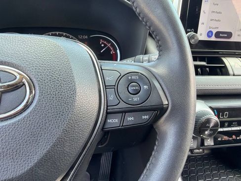 Used 2024 Toyota RAV4 XLE w/ Convenience Package AWD/4WD image 17