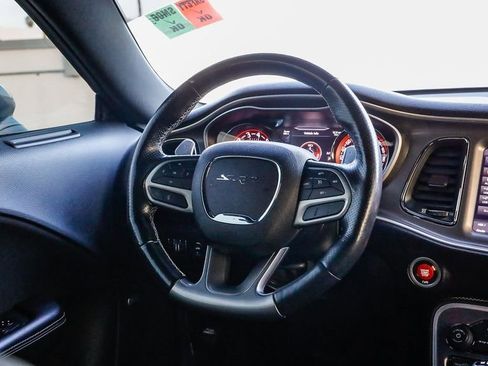 Used 2019 Dodge Challenger SRT Hellcat image 16