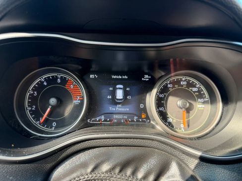 Used 2020 Jeep Cherokee Limited AWD/4WD image 17