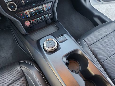 Used 2020 Ford Mustang Shelby GT500 w/ Technology Package RWD image 24