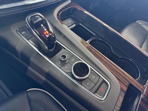 Used 2021 Cadillac Escalade Premium Luxury image 41