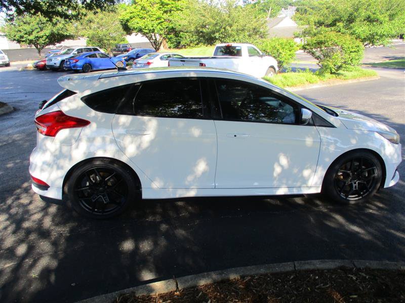 Used 2016 Ford Focus ST w/ Equipment Group 401A FWD image 8