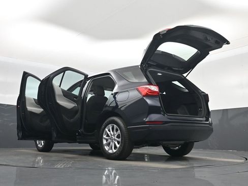 Used 2021 Chevrolet Equinox LS image 62