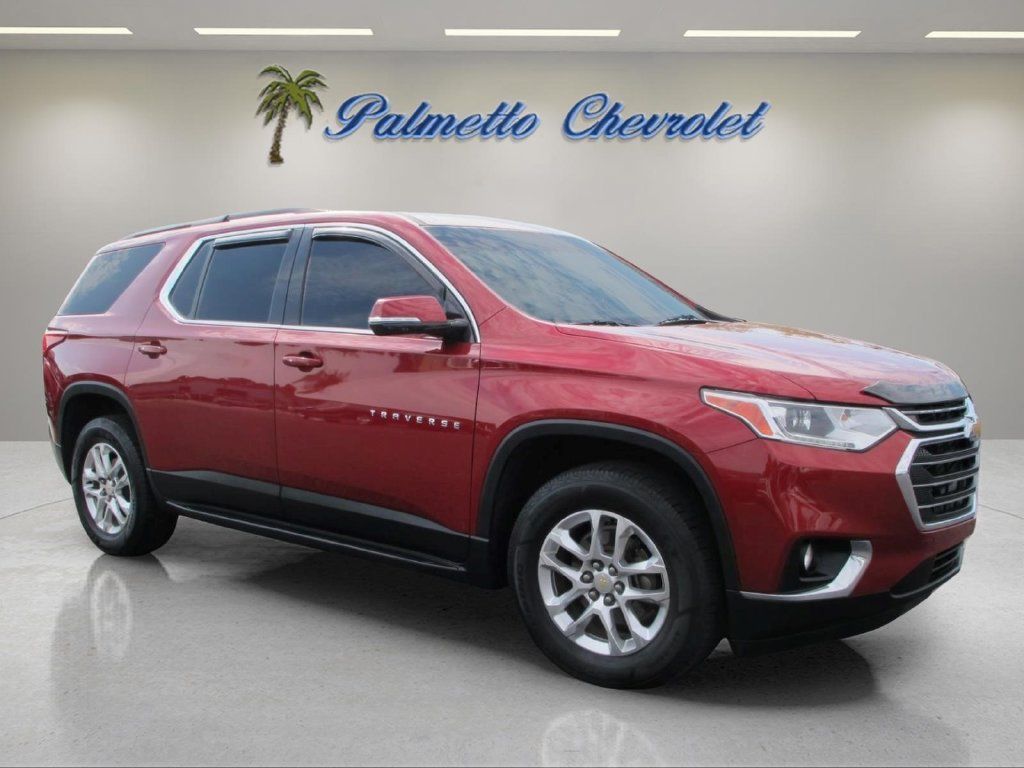 Used 2019 Chevrolet Traverse LT FWD image 1