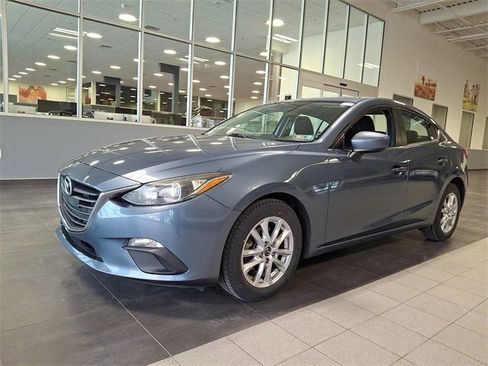 Used 2014 MAZDA MAZDA3 i Touring w/ Technology Package image 3