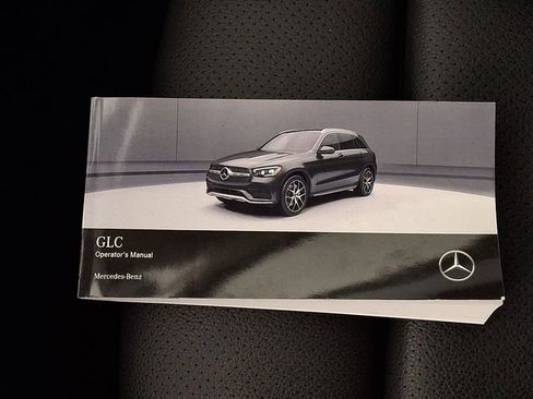 Used 2021 Mercedes-Benz GLC 300 4MATIC image 27