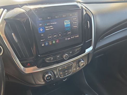 Used 2021 Chevrolet Traverse LT AWD/4WD image 12