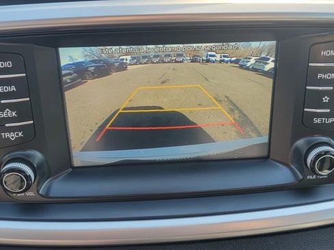 Used 2020 Kia Sorento L image 30