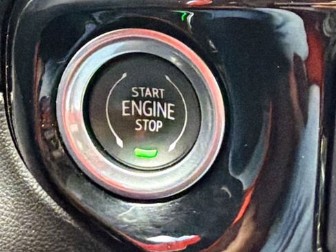 Used 2023 Chevrolet Silverado 1500 LT Trail Boss w/ Protection Package image 35